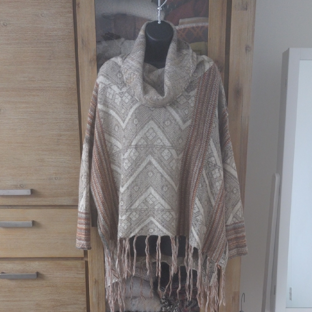Free People Sweater Poncho
